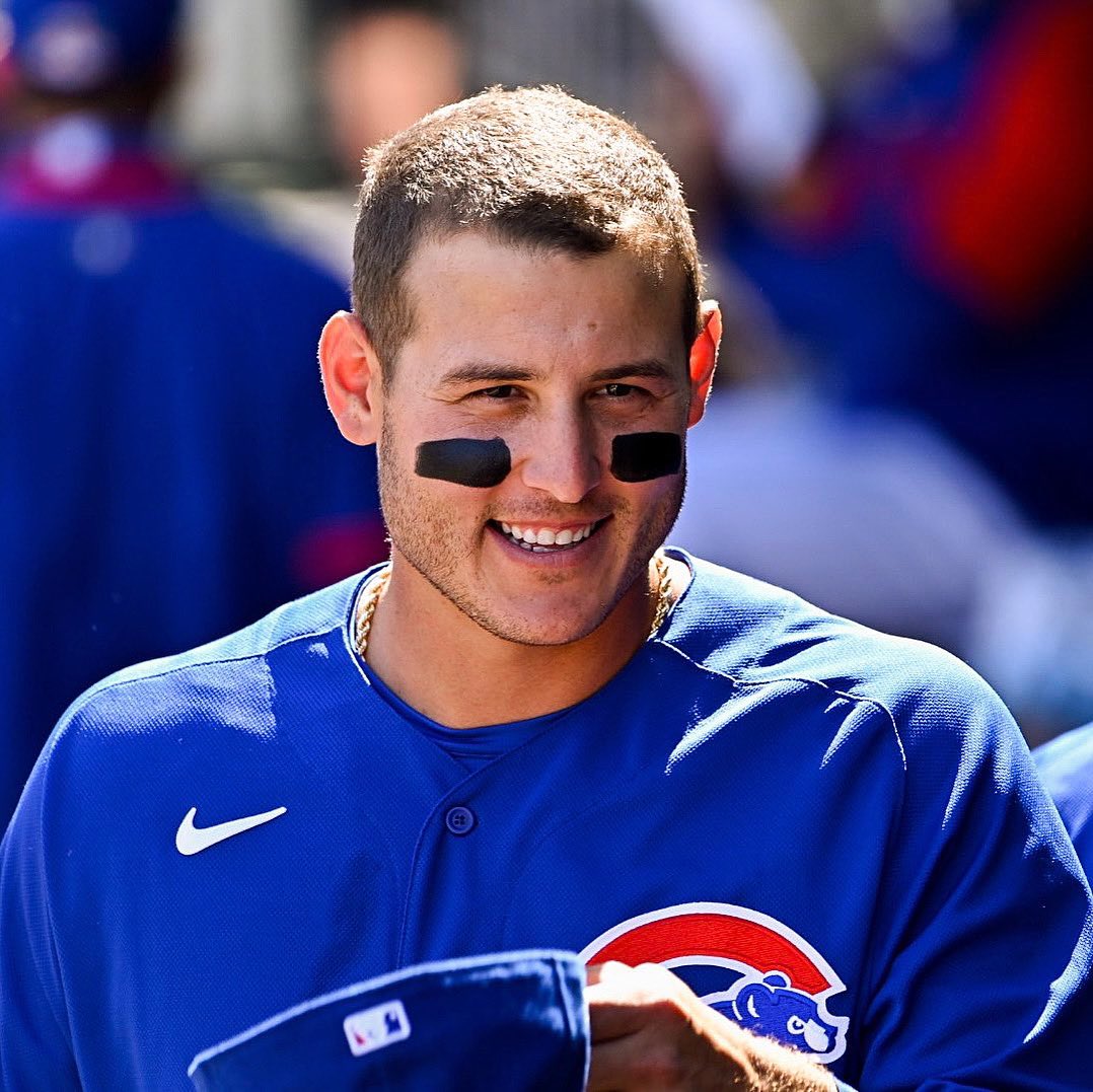 CubsZone's tweet image. RT if you want our Captain, Anthony Rizzo to be extended.