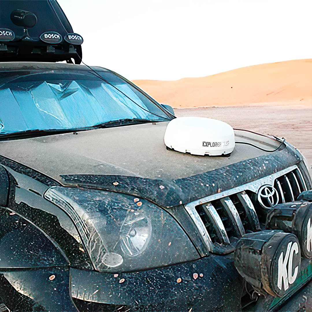 MultisatMx's tweet photo. Con el Cobham EXPLORER 325 se puede conectar con el mundo mediante voz o datos al instante, incluso cuando el vehículo está en movimiento. La comunicación que provee el EXPLORER 325 nunca lo dejará fuera de contacto, incluso si usted está viajando a velocidades de hasta 200 Km/h. https://t.co/c8rLuWSmKx