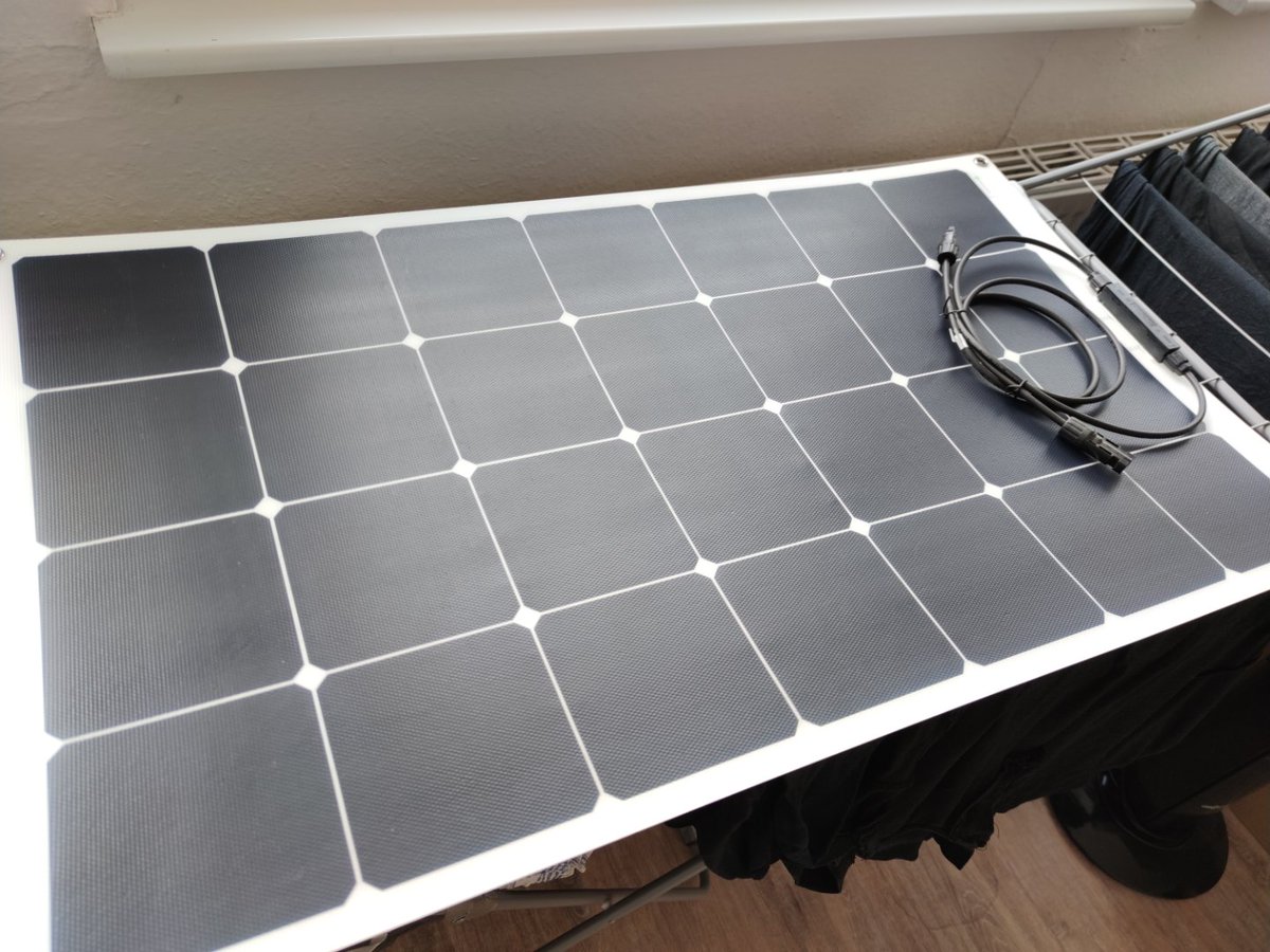 Henry00IS's tweet photo. A childhood dream becomes reality! I now generate my own electricity! Charging my cell phone, charging my tablet, the green power makes moss grow on the screen. And in case of power failure, I even have 230V 1500W available! It actually works- even without sun! #DIY https://t.co/bNaRJvnX0y