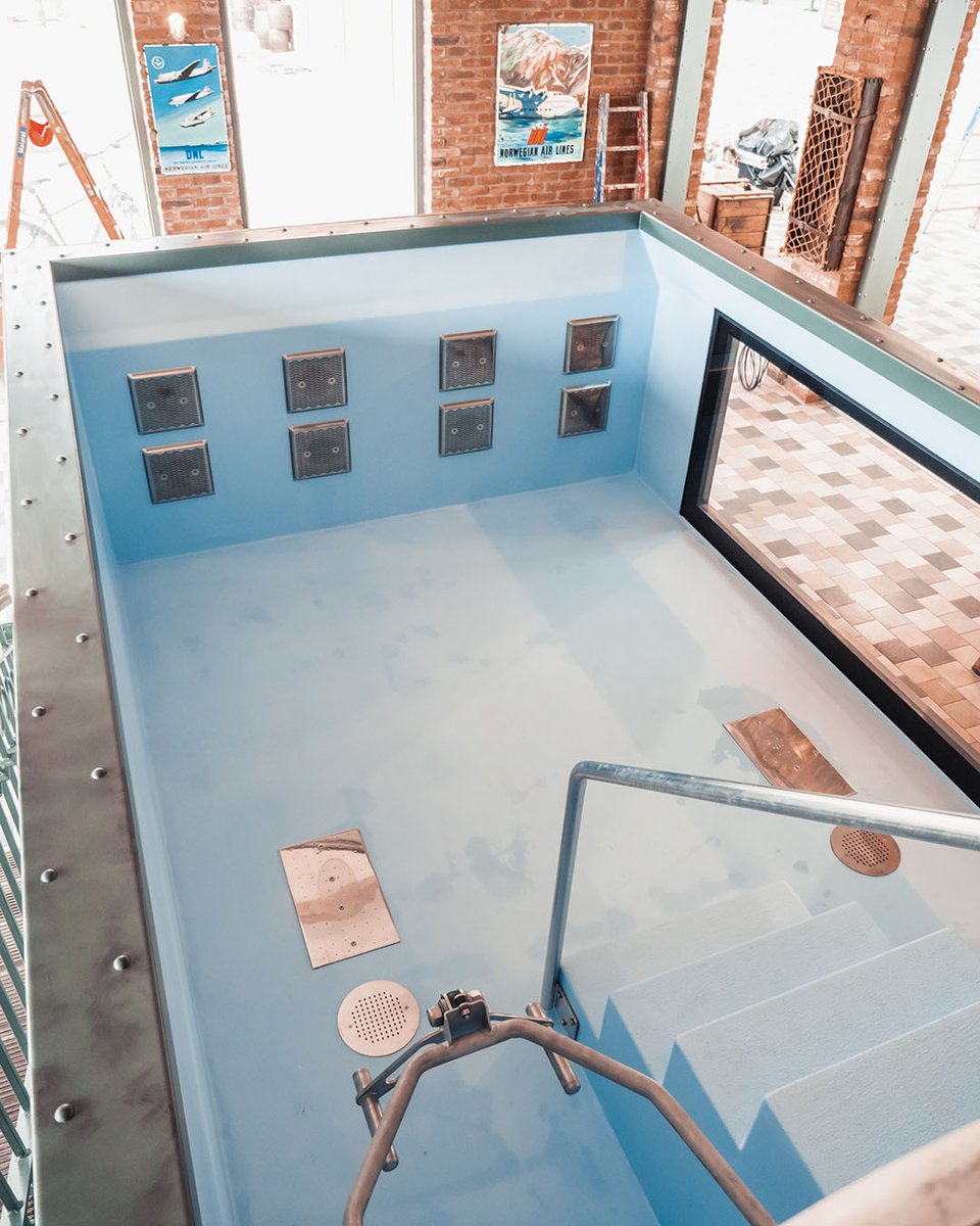 rulantica's tweet photo. Ein Vögelchen hat gezwitschert, dass in #Rulantica gerade eine Weltneuheit gebaut wird. Ein virtuelles Unterwasser-Erlebnis - genannt Snorri Snorkling VR. 🐙👓💦
#MackNext #VRCoaster https://t.co/uO2s1efp18