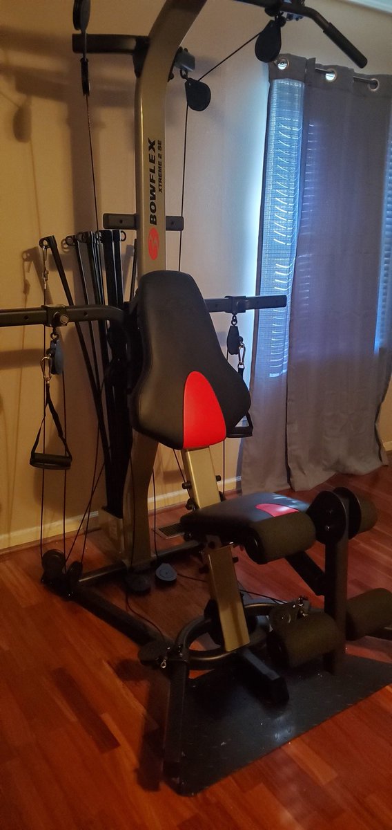 Michell95485709's tweet photo. Got this bad boy set up last night and I'm anxious to get started getting toned. Back to my #yoga and getting toned again. #exercise #bowflex #resistancetraining #bowflexXtreme #gethealthy #healthybody #abs #glutes #biceps #triceps #workout #healthybodyimage https://t.co/AE8A8kKyJL