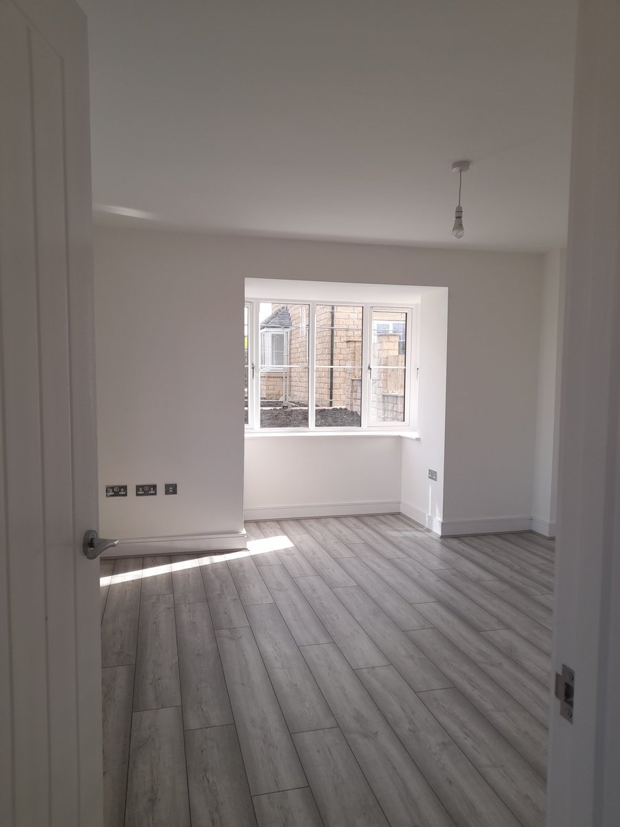 Great progress this week:

Two houses completed and moved in.
Brickwork and roofing is continuing now the weather is brightening up.
Groundworks progressing well with driveways and paths coming along.
Fences going up.
Inside: Plastering and decorating progressing.