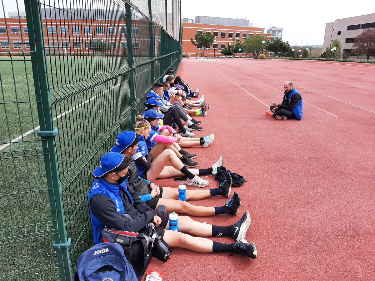 TeamClaveria's tweet photo. #coaching Time 
#TEAMCLAVERÍA https://t.co/RG4jQHR4Yi