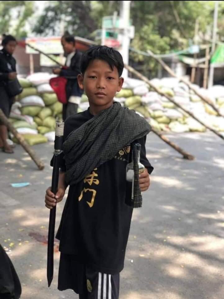 Kyawzin_69's tweet photo. Protesters are using under age in Myanmar. @UN @UNinMyanmar @antonioguterres @UNICEF @cnni @MayWongCNA https://t.co/eB9k1pOH5u