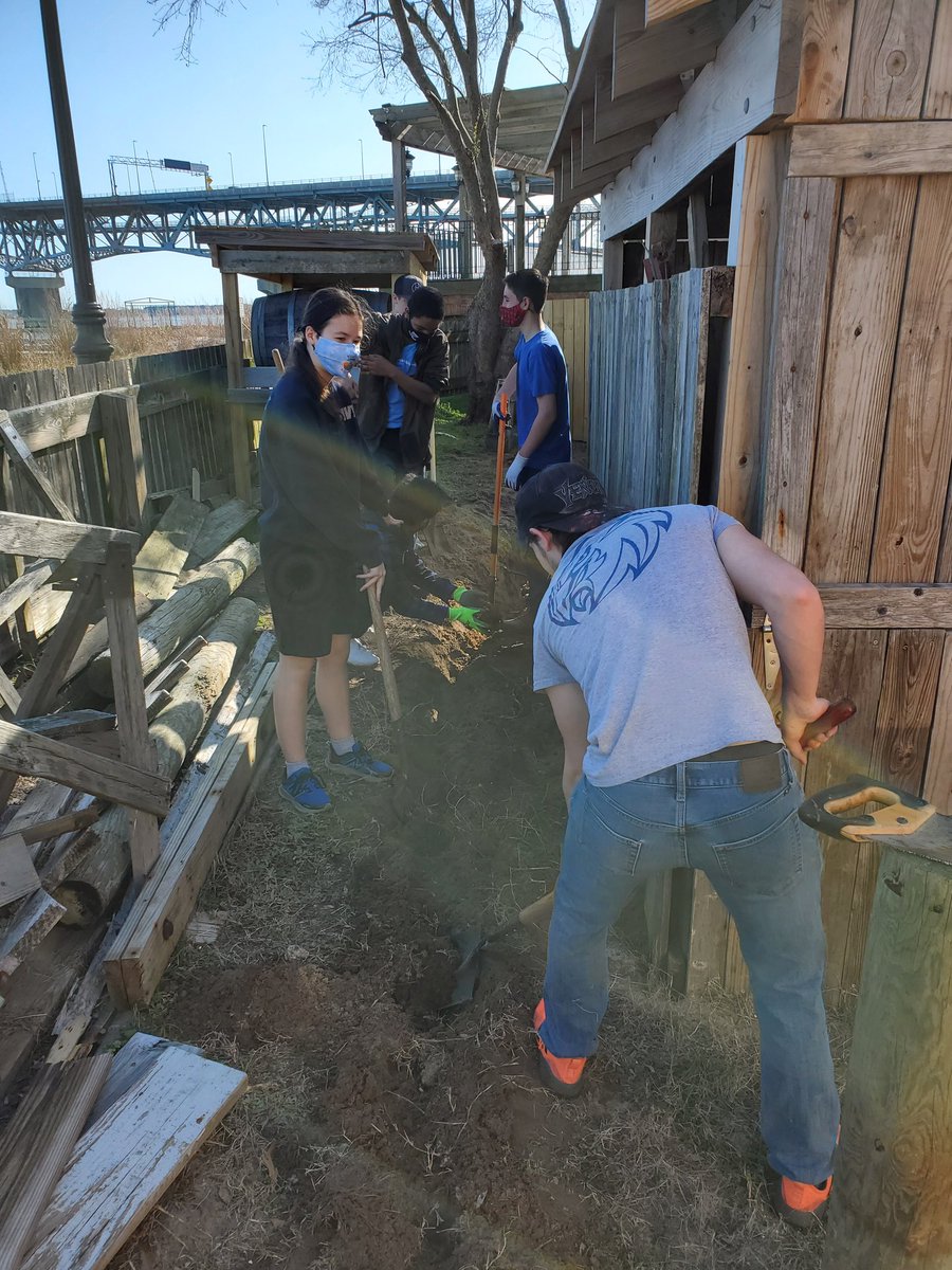 York HS NJROTC - Virginia (@york_hs) on Twitter photo NJROTC Cadets volunteering at one of our amazing supporters!!! Teamwork makes the Dream work!!!! <a href="/VisitWatermens/">Watermen's Museum</a> <a href="/YCSD/">York County School Division</a> NJROTC Cadets volunteering at one of our amazing supporters!!! Teamwork makes the Dream work!!!! <a href="/VisitWatermens/">Watermen's Museum</a> <a href="/YCSD/">York County School Division</a>