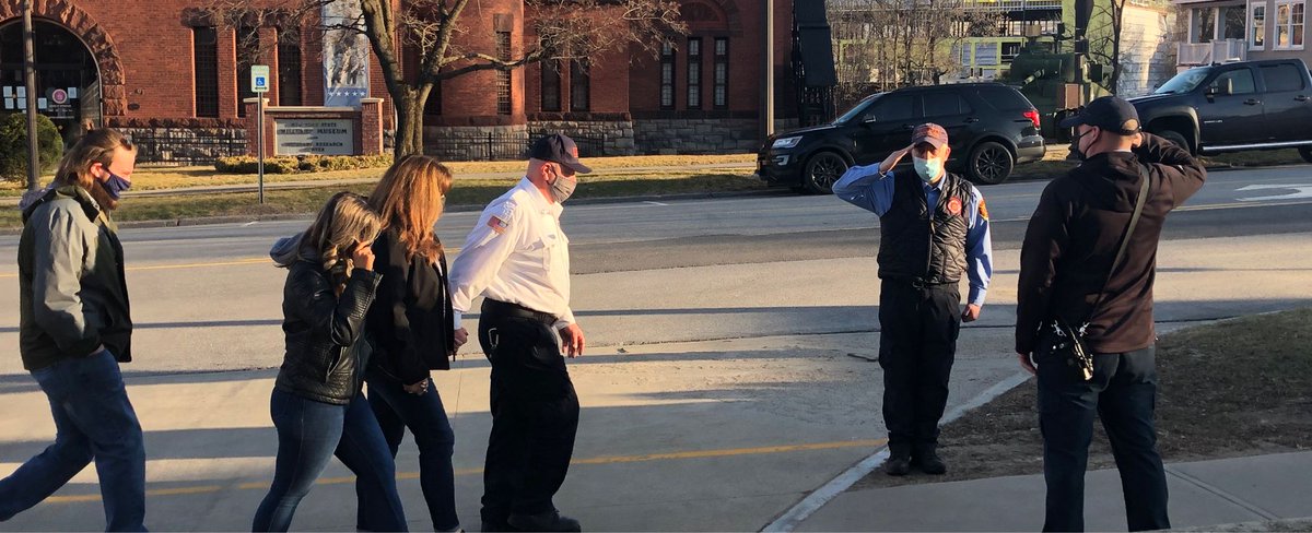 CapTechRescue's tweet image. Congrats to CTR Instructor John Stewart who retired this morning from the City of Saratoga Springs Fire Department after 27 years of service. SSFD honored him with a nice walking out ceremony after his last tour of duty.