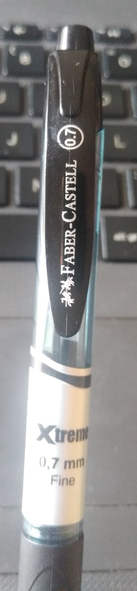 Sololapiceros's tweet photo. REVIEW 📢📢📢: Volví con un delicioso review de un modelo tinta semigel de @FaberCastellPer, se trata del Xtreme punta media de 0.7 hecho en....Perú?.....no, en India 🇮🇳. Veamos que pasa. https://t.co/RldY363nJp @FaberCastellCol @FaberCastell_GT https://t.co/FPWZZTeSnN