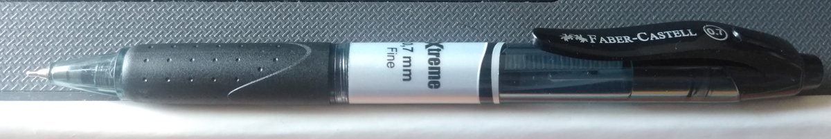Sololapiceros's tweet photo. REVIEW 📢📢📢: Volví con un delicioso review de un modelo tinta semigel de @FaberCastellPer, se trata del Xtreme punta media de 0.7 hecho en....Perú?.....no, en India 🇮🇳. Veamos que pasa. https://t.co/RldY363nJp @FaberCastellCol @FaberCastell_GT https://t.co/FPWZZTeSnN