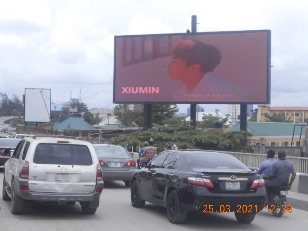 EXOL_NG's tweet photo. EXOL NG have made a 3 days project for EXO'S 9th anniversary in Nigeria. We'll be putting Billboard Ads at 3 diff locations on 6,7&amp;8th- Airport Rd, Beesam B/S,Ikeja. Ahmadu Bello Way by Bonny Camp,VI &amp; Herbert Macaulay Way,Yaba

Try visiting these places,take pics,upload &amp; tag us https://t.co/9WIZoC4JTh