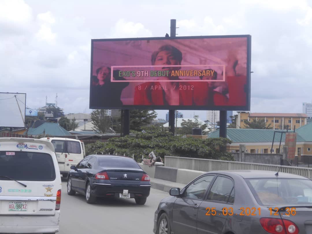 EXOL_NG's tweet photo. EXOL NG have made a 3 days project for EXO'S 9th anniversary in Nigeria. We'll be putting Billboard Ads at 3 diff locations on 6,7&amp;8th- Airport Rd, Beesam B/S,Ikeja. Ahmadu Bello Way by Bonny Camp,VI &amp; Herbert Macaulay Way,Yaba

Try visiting these places,take pics,upload &amp; tag us https://t.co/9WIZoC4JTh