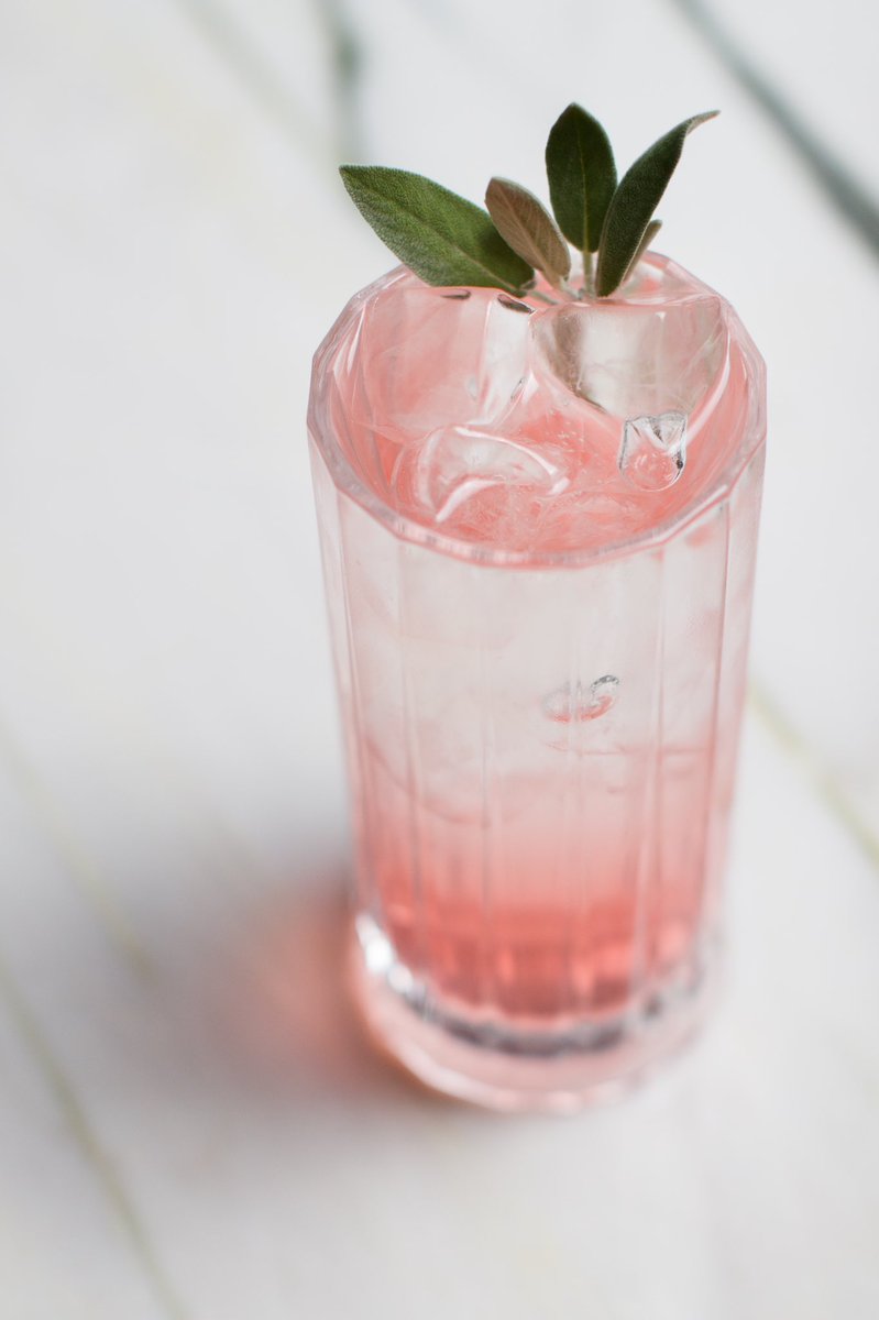 FadeStSocial's tweet photo. We’ve made these great tasting cocktails, for you to finish at home.

As close as you’ll get to the cocktail bar experience in the comfort of your own home.

#foodforhome #dublinrestaurant #dublin #dublinireland #diningindublin #dublinfoodie #takeaway #collectionanddelivery https://t.co/6sr7RCKPFw