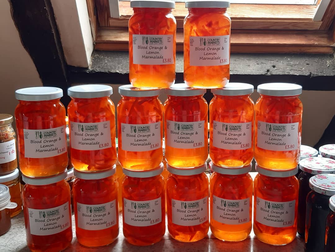 knitwit54's tweet photo. Delicious batch of blood orange and lemon marmalade ready for the farmers market this Saturday #marmalade #preserves #homepreserving #paddington #countrymarkets #lewesfarmers @knitwit54 @paddingtonbear @cookscooking https://t.co/Y5MSuXo32w