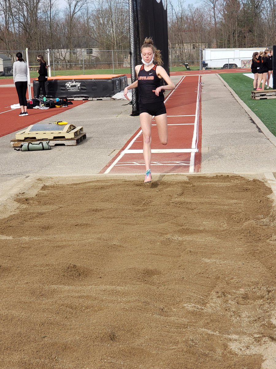 And we are off!  Loveland hosting the Princeton Vikings this morning.  Go Tigers!
