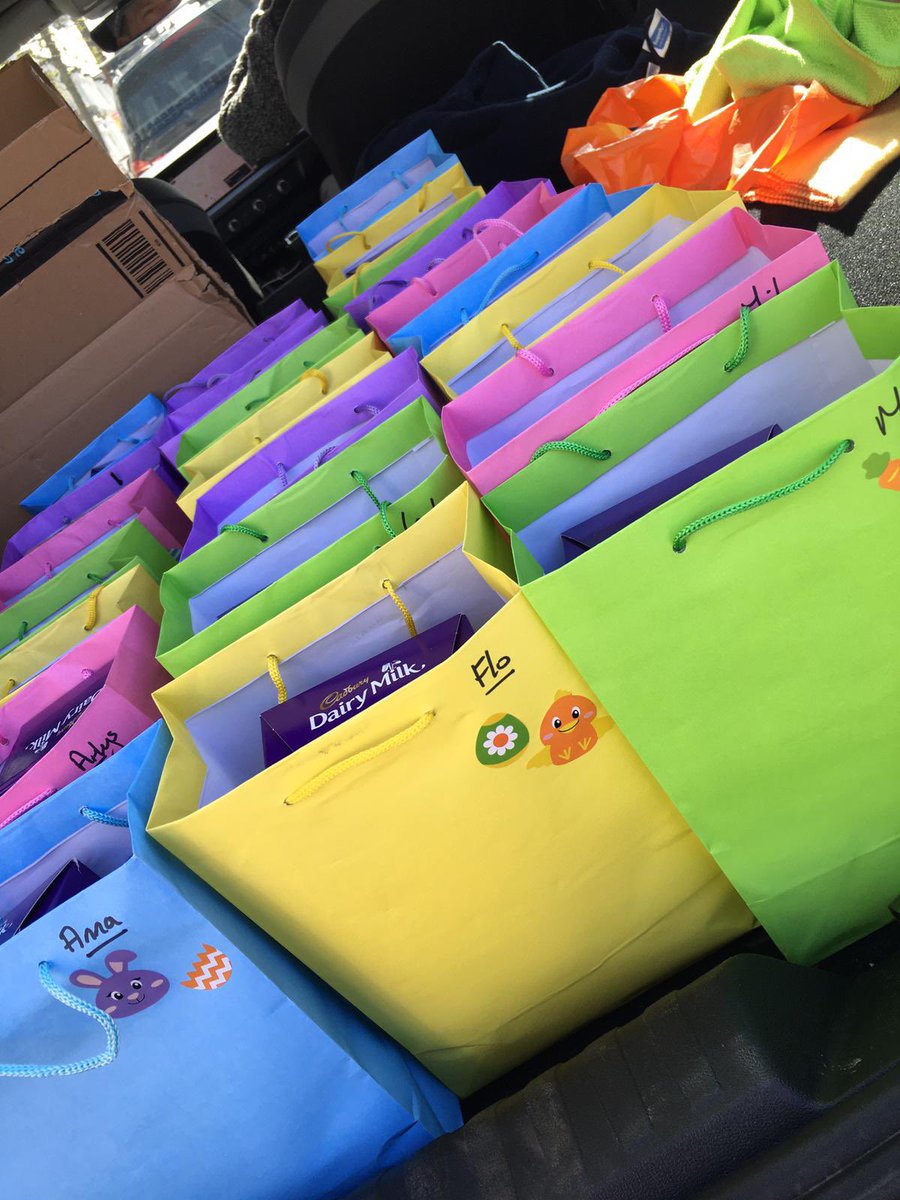Lovely morning dropping of Easter goodie bags to our Brownies. Special thanks to Theresa Community Champion <a href="/Morrisons/">Morrisons</a> in Sutton for donating some chocolate eggs to make them even more special! Was so lovely to see Brownies and their smiles in real life!! #brownies #volunteering
