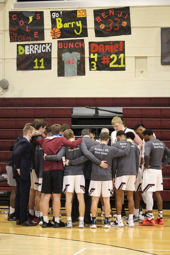 TheBunchFamily's tweet photo. Thank you @washcollmbb and @goodyhoops and @washcollsports for a special Class of 2021 Senior Day!
#MTBM #WhyNotUs #WhateverItTakes #RespectAllFearNone
#wcshorestrong #whyd3 https://t.co/4WfA8FGDNw