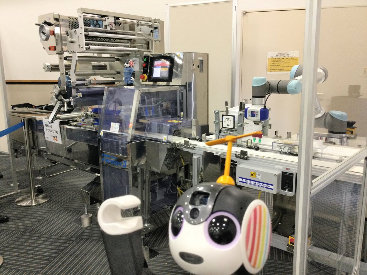 wodu_robot's tweet photo. ①瀬戸市で3年振りに開催された「瀬戸蔵ロボット博2021」に行って来ましたノ　例の如く休みを取って平日にw
規模は前回と変わらず、でもしっかり感染対策された会場でした。一通り見れたので、以下レポートですノ
#瀬戸蔵ロボット博 #ロボホン #オルディオン #ムラタセイサク君 #LOVOT #COBOTTA #MANOI https://t.co/aCOJnvsi2o