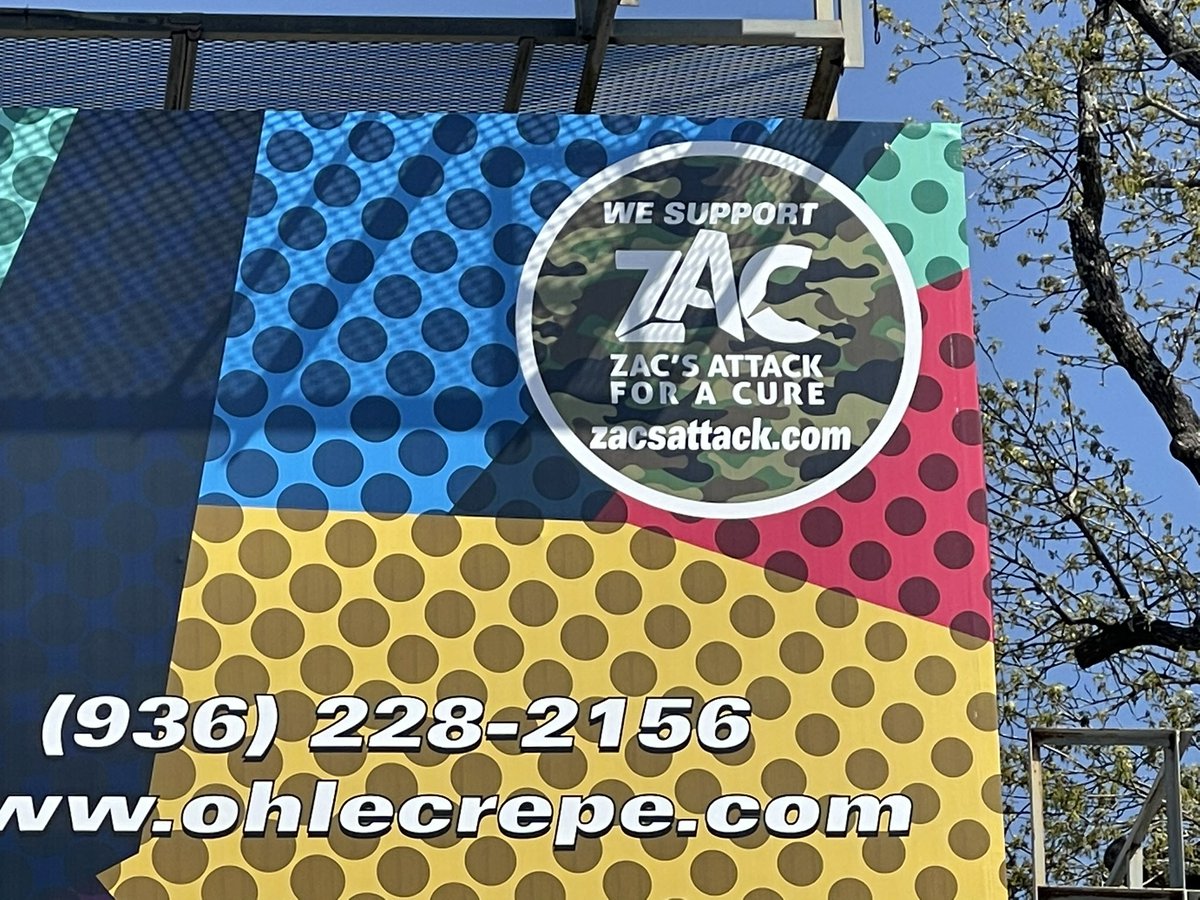 zacs_attack's tweet photo. We are on a BILLBOARD!!! What??? This is an amazing and touching example of a business advocating for our cause! #lymphaticmalformation #attackthecure @Zacberg7 https://t.co/SNl2VsNahM