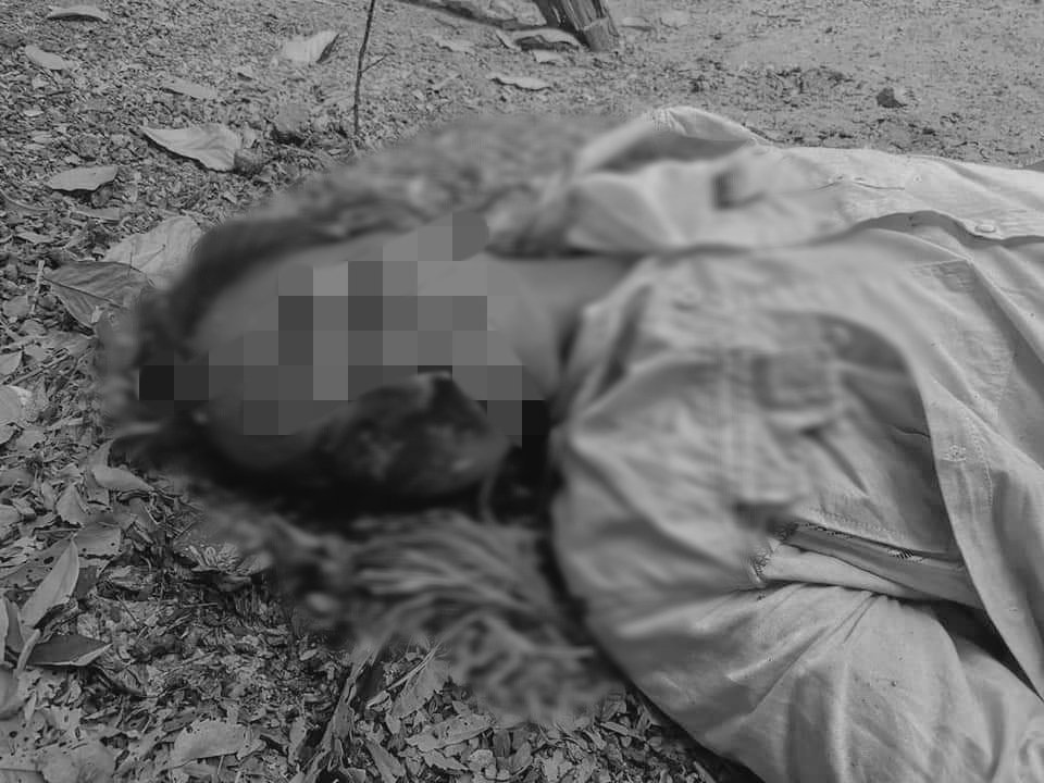 DandanieMyanmar's tweet photo. Tw // Blood , Wounds , Dead
Graphics Warning ⚠️
Myingyan Tsp, Mandalay Region: Total 5 deaths reported today. 1 got shot in the right eye, 1 in neck , 1 in chest &amp; 1 in waist by Min Aung Hlaing's Military Terrorists. 
#AntiFascistRevolution2021
#Mar27Coup
#WhatsHappeningInMyanmar https://t.co/MvFT3QedBm