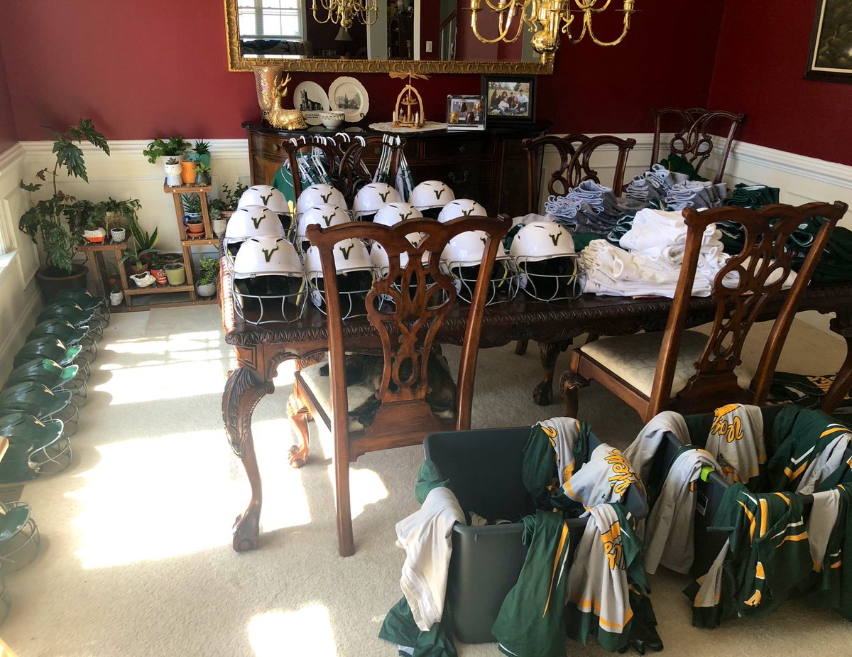 LoCoHeather's tweet photo. My dining room right now... π€¦π»ββοΈ The season is coming!! #coachingthings https://t.co/H8xqlx806h
