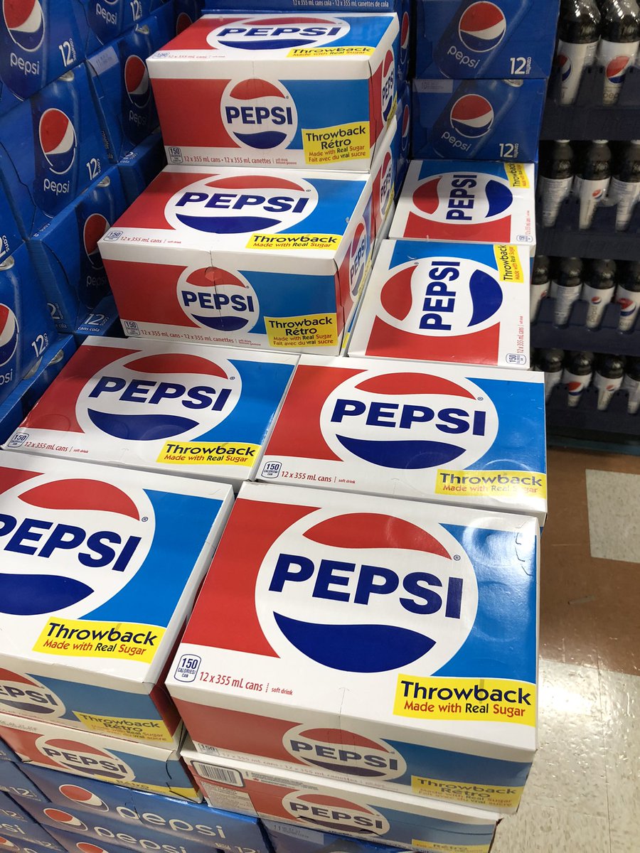 davhabs94's tweet photo. Le p’tit nostalgique en moi est ben content #pepsithrowback https://t.co/8i5xublIAM