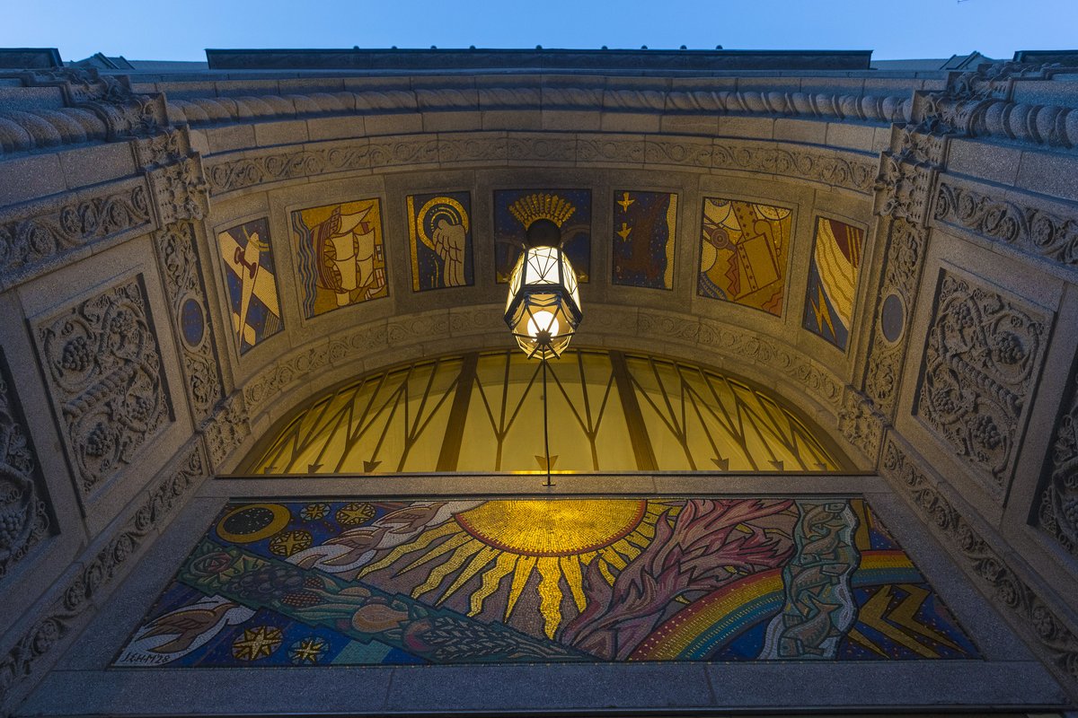 _acreativelife's tweet photo. Beautiful detail found at the #ConcourseBuilding
100 Adelaide St. W
1928, Architects: Baldwin & Greene
Artists: J.E.H. MacDonald, T. MacDonald
J.E.H. MacDonald was a member of the Group of Seven. #mosaic #groupofseven #stainedglass #lostfoundTO @CampbellHouseTO #torontoexplore https://t.co/Tv7Sghm71g