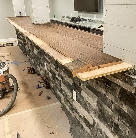taguelumber's tweet photo. Custom basement bar top by @rossiconstructionandmasonry finished with a piece of TL-13 moulding from Tague Lumber
#taguelumber #TLI #moulding #millwork #interiortrim #custommillwork #interirordesign #remodel #interiorsofig #custombar #phl #buildersofig #buildingmaterials https://t.co/4b55uMBNzU