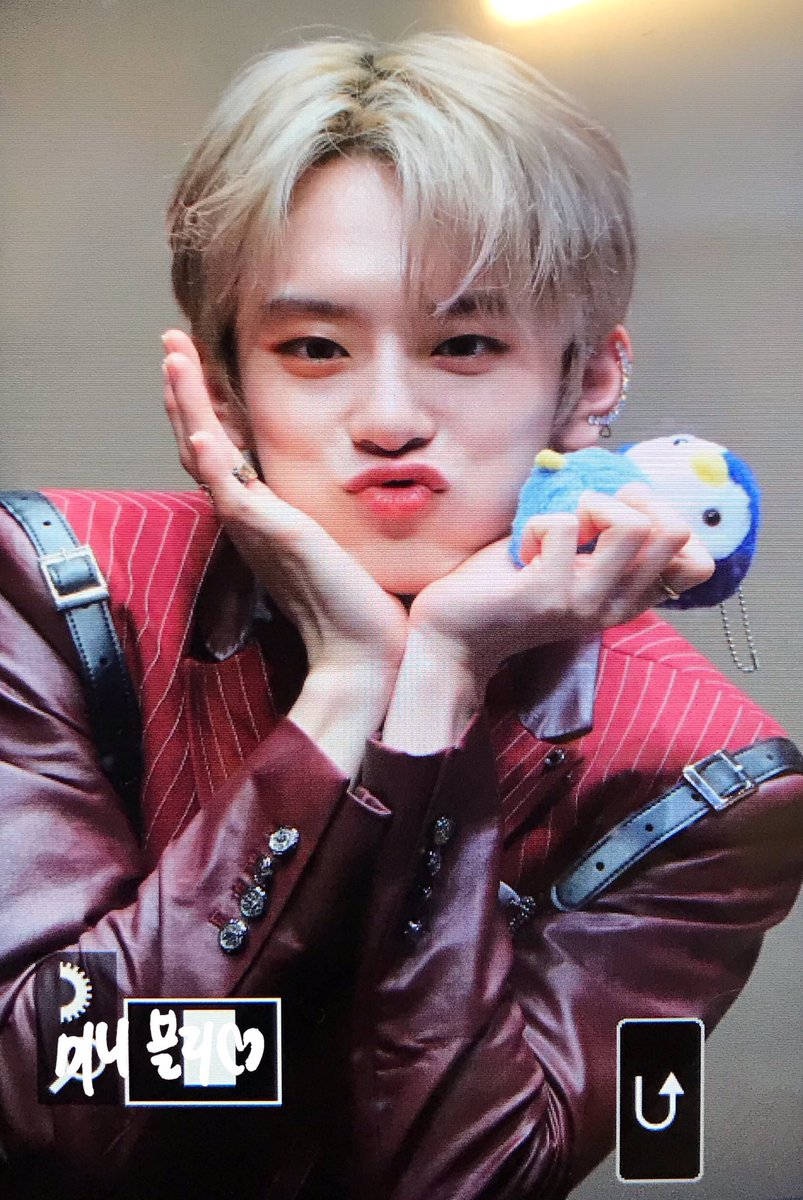Minievely_0125's tweet photo. [PREVIEW] 210327 팬사인회
오늘 하루도 수고했어🥰
#강민 #유강민 #베리베리 #VERIVERY #カンミン #KangMin https://t.co/e2nzij6RA8