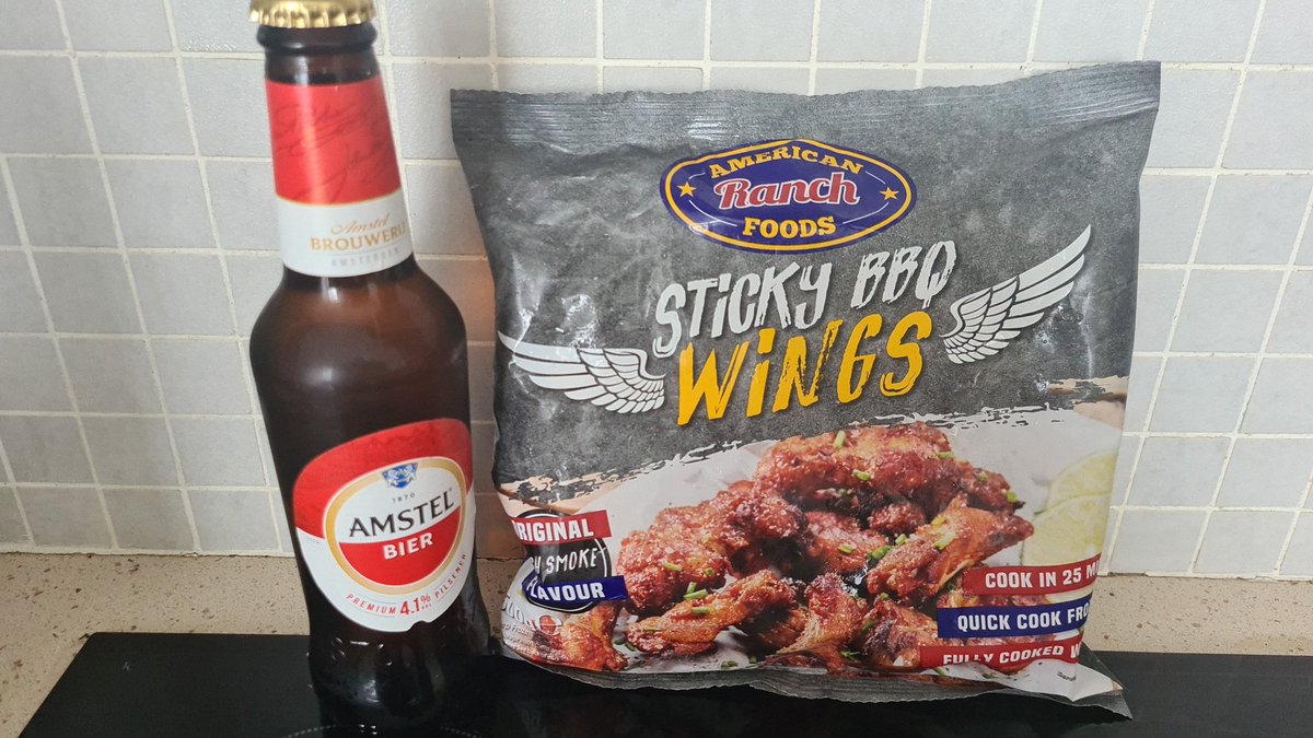 Today's match drinks and snacks! 
@amstelbieruk and @RanchFood BBQ wings! 
Just need 3pts to go with them! 
#utst