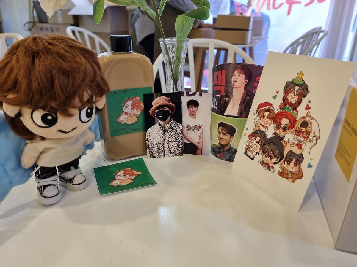 gye0m_LifE's tweet photo. μμ¨μμΆ~!
#KINGJACKSONDAY
#OnTimeWithJackson
#μμμ²λΌ_μμ¨μκ²_λλ €
#My_Energy_Jackson https://t.co/d4BWBflvHn