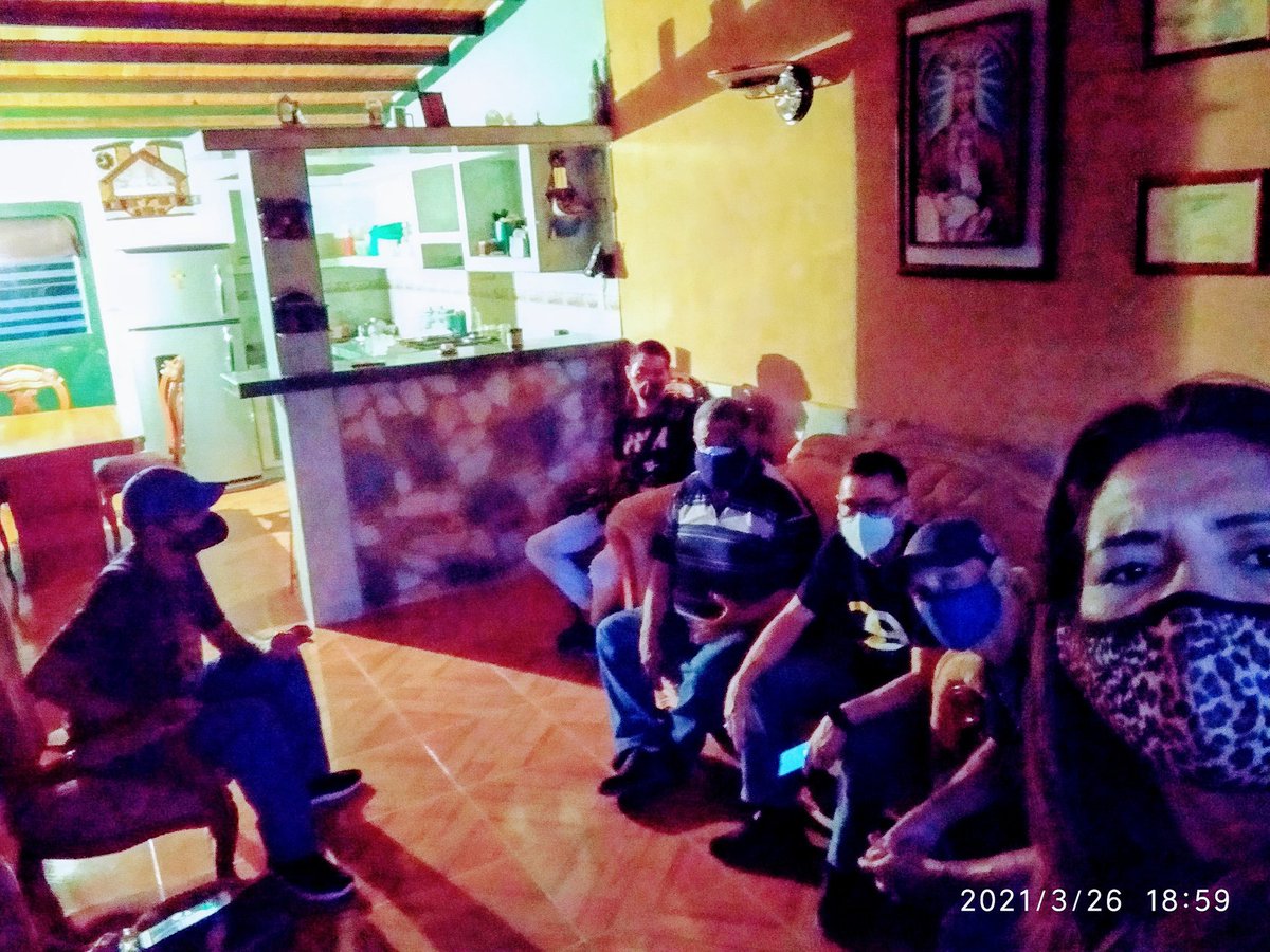 EnCiudadanoGua's tweet photo. #26M En nuestro Encuentro con Ciudadanos de #Guacara visitamos luchadores sociales del sector el Prado, Cesar Olivella, Wilmer González  y Ángel Sánchez con quiénes intercambiamos ideas a los fines de aunar esfuerzos en iniciativas políticas y sociales en beneficio del sector. https://t.co/98dz0cfDRl