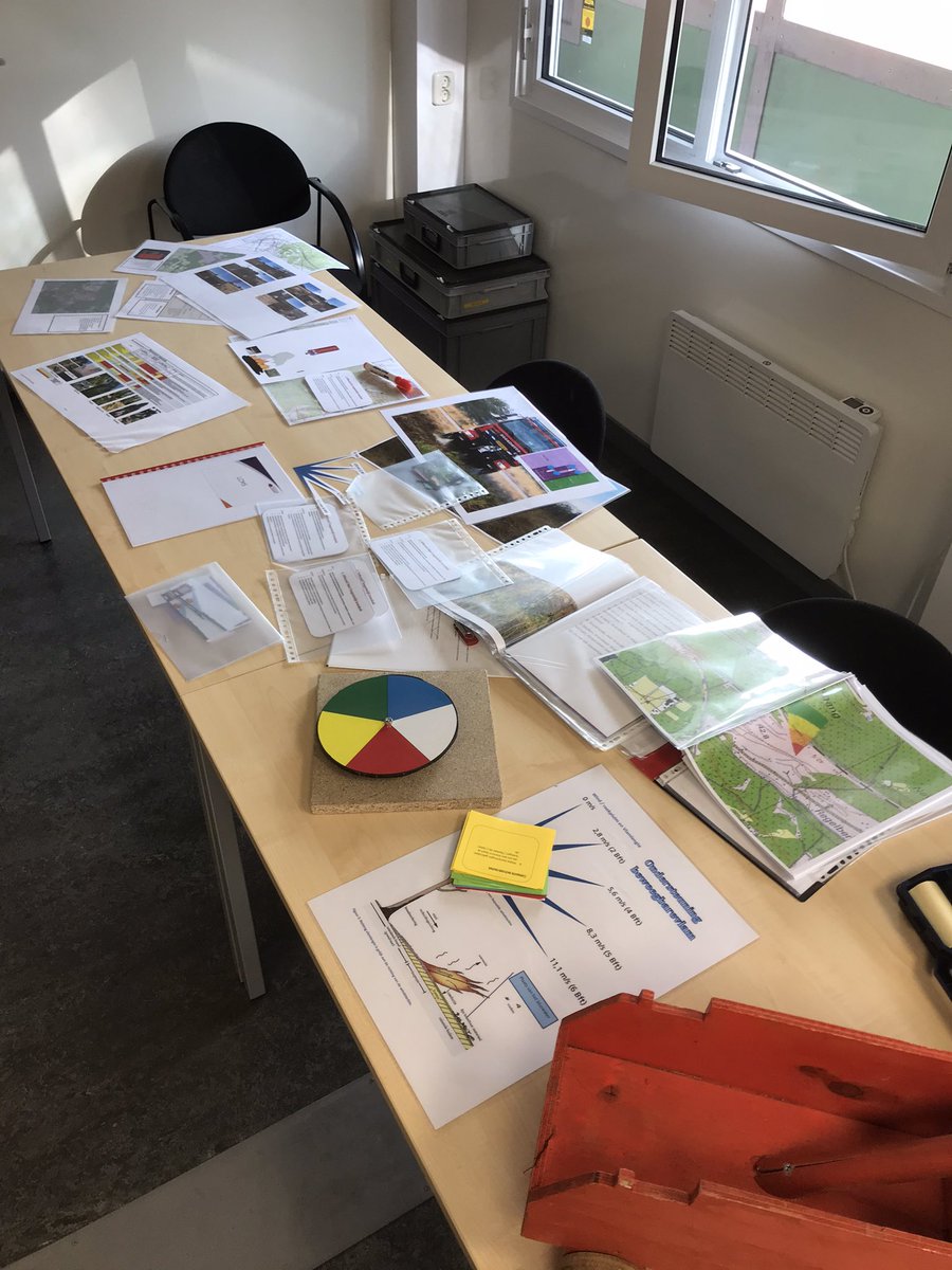 Bunte72's tweet photo. Vandaag samen met @gatman_g , train de trainer sessie voor 20 oefenleiders het programma natuurbrand gedraaid. Door de coronabeperkingen betekende dit vandaag dus 4 sessies. De oefenleiders hebben voldoende bagage voor de komende natuurbrandoefeningen. https://t.co/bZ0GgEPhjv