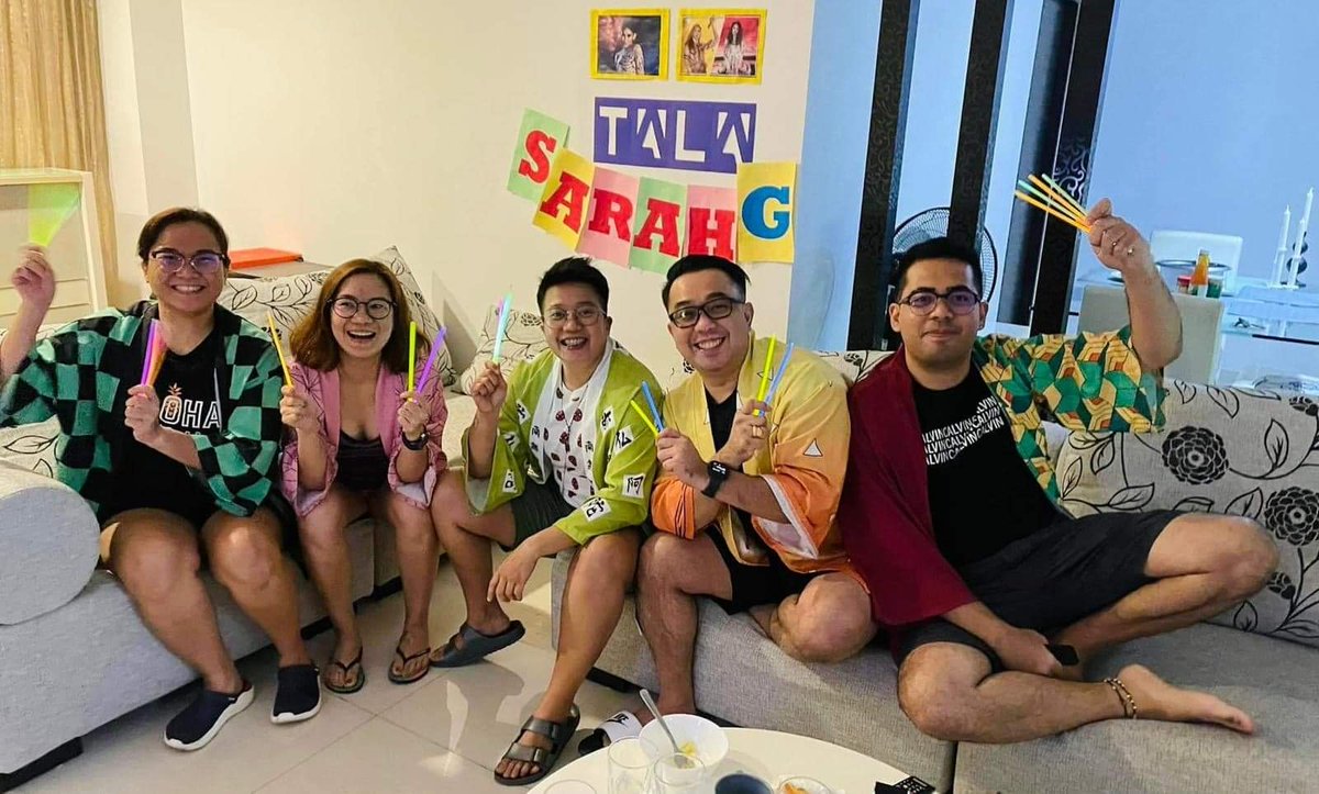 isna1384's tweet photo. Team SG slaying...
THE SARAH GERONIMO
TTFC BIGGEST SELLING
#TalaTheFilmConcert
@JustSarahG https://t.co/kXh5Eo3qHW