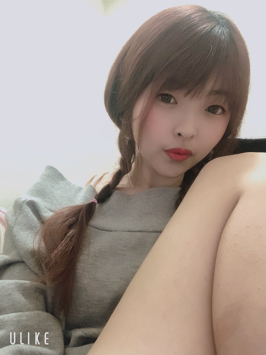 babaBB45996533's tweet photo. 為什麼事業成功的男人都經不起美色誘惑？
.
.
.
.
.
.
.
.
因為美色從不誘惑失敗的男人 https://t.co/a4rFIHbvWr