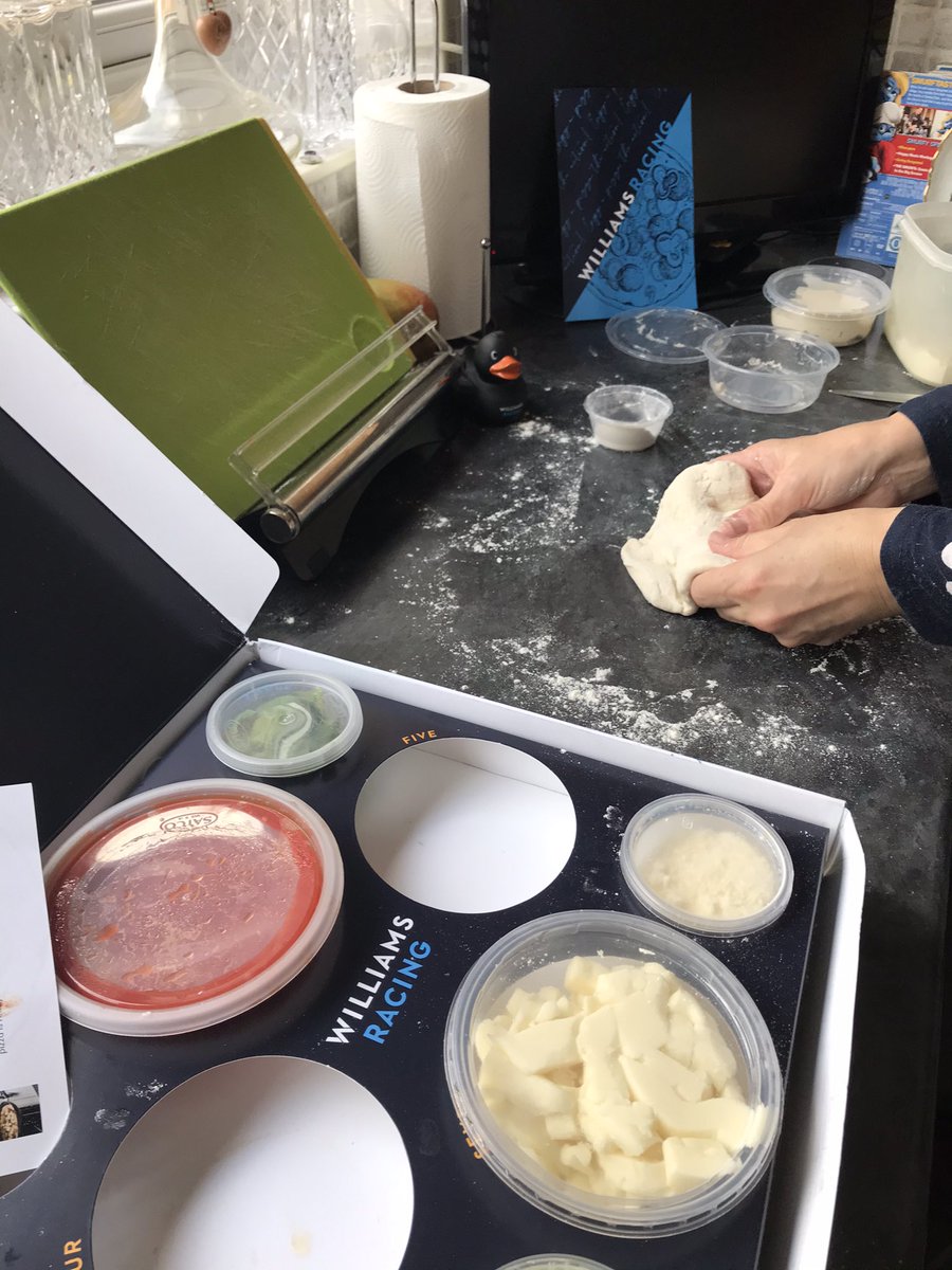 graemehackland's tweet photo. Weβre ready for the first qualifying of the new season! Thanks @WilliamsRacing and @pizzapilgrims for our #pizzainthepost https://t.co/1Ymo1gbHUE