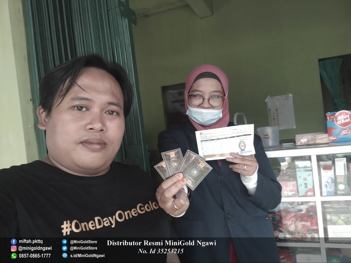 MiniGoldStore's tweet photo. Kakak Esty.. Aktifitas sebagai seorang Mahasiswi kampus ternama di Kota Ngawi, Alhamdulillah.. sudah mulai memahami akan pentingnya nabung Emas buat Masa Depan.. 

Dengan MiniGold Semua Bisa Punya Emas.
@MiniGoldID @EdiMahaMG @BangEdiMiniGold @Promo4UMKM https://t.co/qSQFtB1QXO