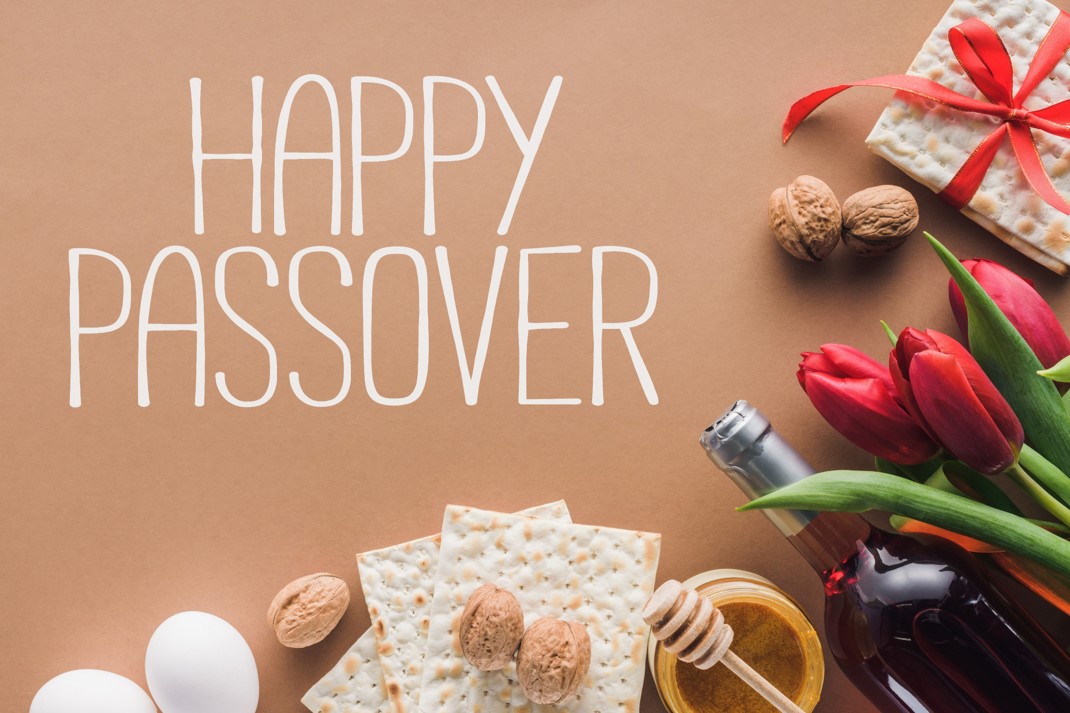 EMDistributor's tweet photo. Wishing you and your loved ones happiness, peace, prosperity and all the joys of Passover! https://t.co/2JCsUf1UdB