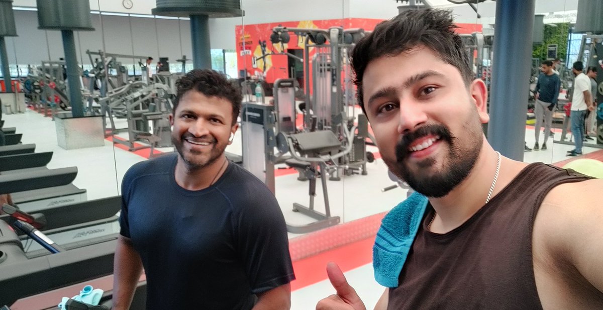 rahulsalanke145's tweet photo. So I am booking my tickets for #yuvarathana ❤️ tomo at 9am.
cant wait to see #Appu sir on big screen 😍 time to show #powerofyouth 🔥

#YuvarathnaaOnApril1st #PowerStar
 #rahulsalanke https://t.co/GSa9nbnZWk