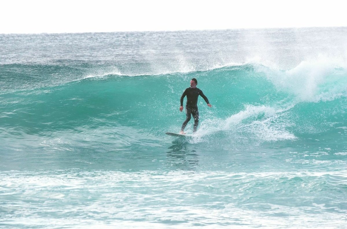 ringleader1010's tweet photo. #AndrewLincoln #CameronBloom #NoahBloom 🏄♂️
Source: cambloom IG https://t.co/h1pdAbChR9