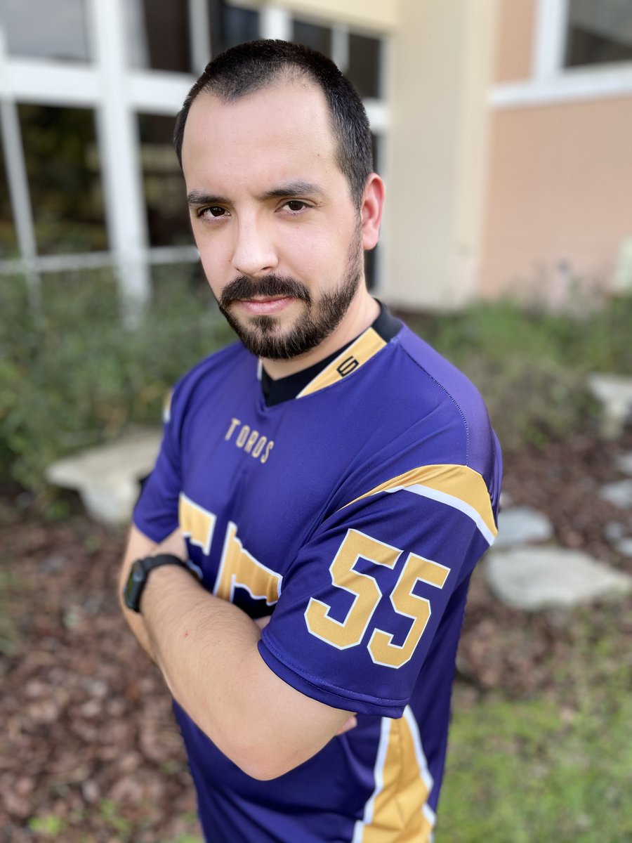 FortWorthToros's tweet photo. Toros ⭐ Linebacker E.K. Vinson is geared up for Game Day and you can be too! Stop by the team store today to get our latest gear from Sector Six Apparel

https://t.co/not0uf21yi

@simulationfl
@Sector_Six

#SFL #GearUpForGameday #TeamApparrel #TexasFootball #FortWorth https://t.co/rSLW0COE1o
