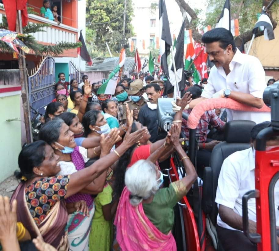 PandianA20's tweet photo. கொளத்தூர் ♥️🖤🌄🙏 #ByeByeAdimai https://t.co/FTNZLWCbWA