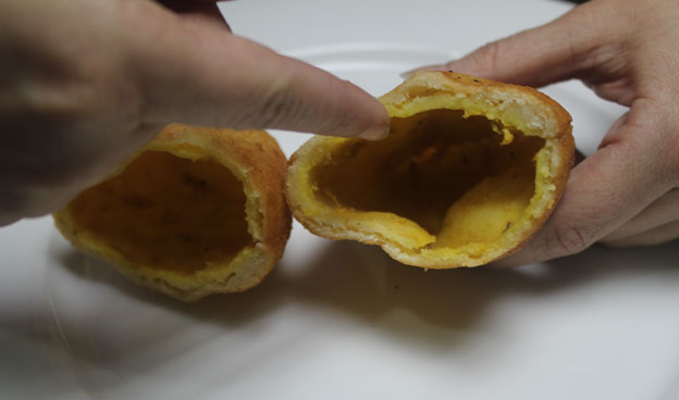 ZUNl_'s tweet photo. empaNADA https://t.co/GWsFzaxvB4