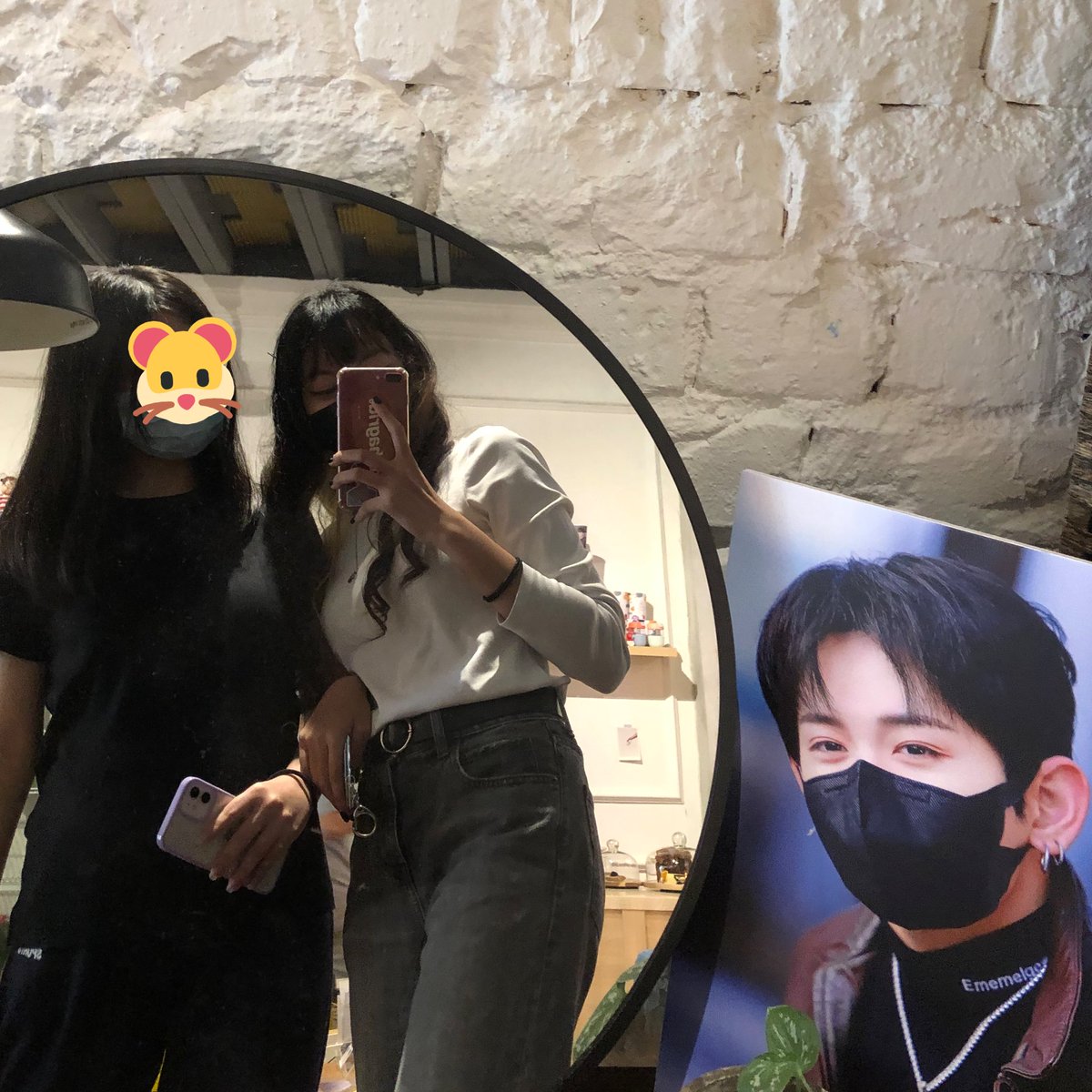 agibbanggx's tweet photo. ー tysm <3 @mashihomiracle for hosting this cafe event ><
#FOR_MASHIHO_DAY
#우리_기적이_마시호 #MASHIHO #マシホ #TREASURE @treasuremembers ♡ https://t.co/2z83wHHdY9