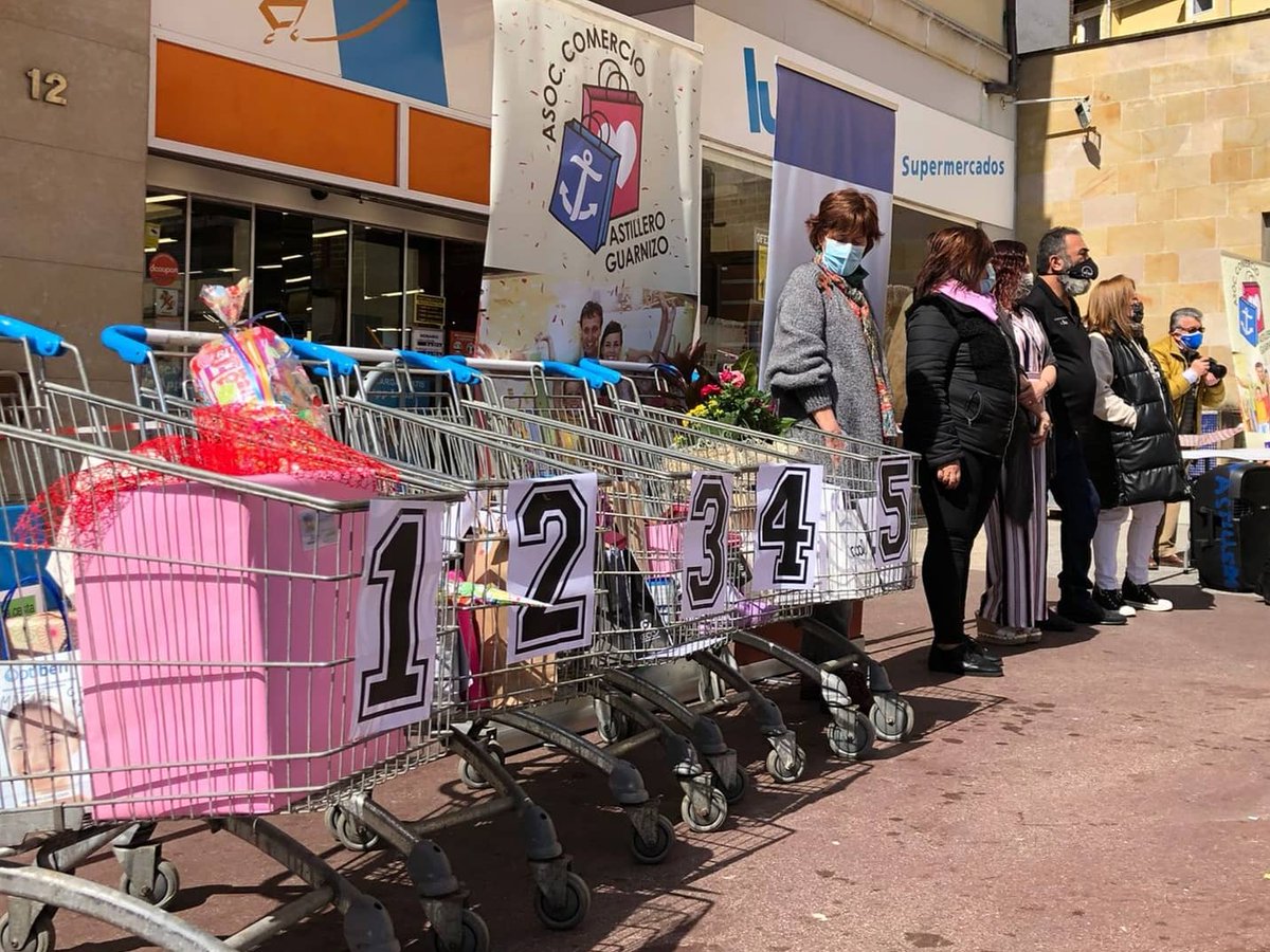 PP_Astillero's tweet photo. Este sábado el Partido Popular de Astillero Guarnizo hemos participado en la entrega de premios del concurso organizado por la Asociación Comercio Astillero-Guarnizo.

¡Enhorabuena a todos los premiados! 👏😃

#PPAstilleroGuarnizo
#ConAstilleroGuarnizo
#ComercioAstilleroGuarnizo https://t.co/6FedDOSQMD
