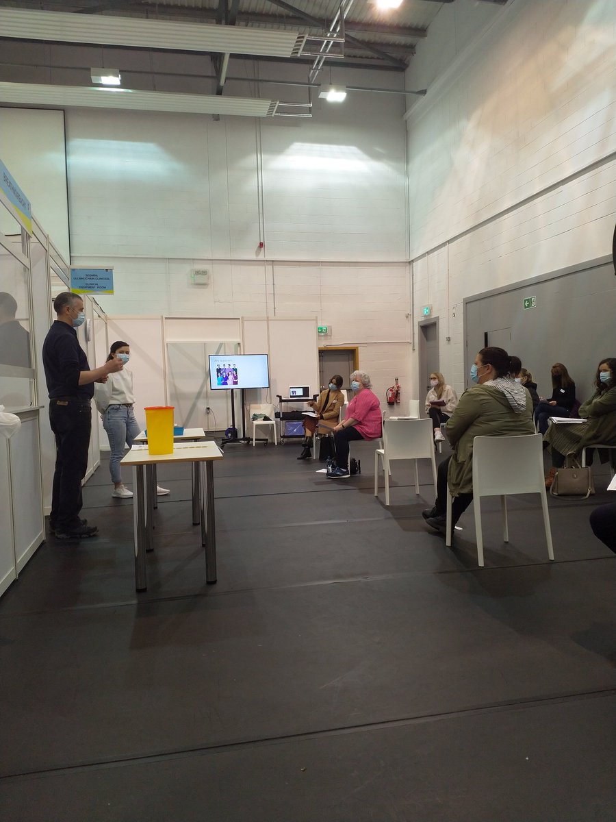 QueenAlocin's tweet photo. Fabulous morning here in @itcarlow Introduced almost 40 technicians to medicines management for the vaccination clinics. Thanks to Donal from @lukes_ck for the training. #ThinkPharmacy @itcarlowscience @NAHPT @fionaleonard8 @PharmTechCarlow Just need to get started now! https://t.co/VQ8JEtMDos