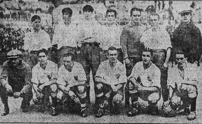 Steve1T's tweet photo. #ASL100TH: #OnThisDay in 1927 – Hosts #NewarkSkeeters, of #AmericanSoccerLeague, handed 
@Nacional its 1st loss of its North American tour, 1:0, at Davids’ Stadium (now Ruppert Stadium). Renfrew’s 2nd half goal was the winner, but crowd riots cause game to be abandoned. https://t.co/5e6WVQv82w