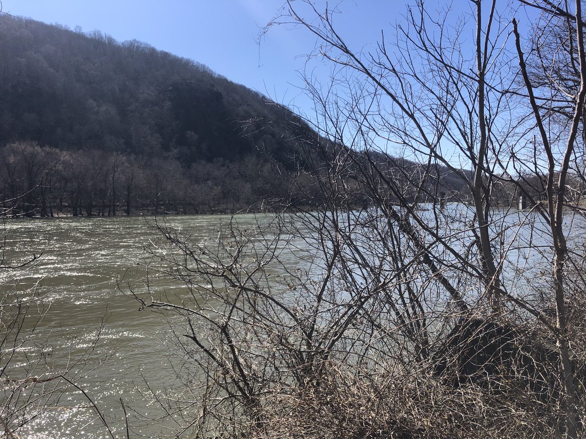 DavePaloff's tweet photo. Had an amazing weekend getaway to Gettysburg, Harpers Ferry and Antietam a few weeks ago. It had been 15 years from my last trip to Gettysburg, it won’t be that long again. Amazing how a place associated with such horrible carnage can feel like home, don’t ask I can’t explain it https://t.co/X2TVr4vBv9