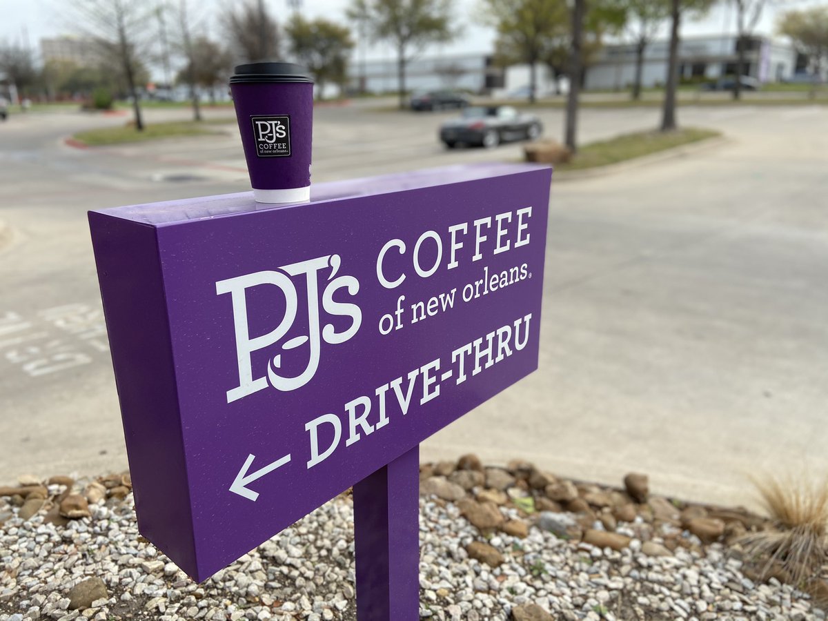 jphirsch's tweet image. Saturday morning stop at the newest coffee shop in the new neighborhood @pjscoffee .::. #newneighborhood #pjscoffee #porsche #981boxster #mavpca #pca #wassergekühlt #staydriven #getoutanddrive #drivetastefully #noboringcars #carpeviam #neverstopdriving @flat6club