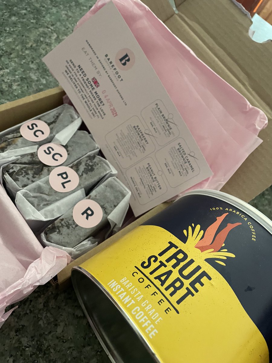 Liz_Thomas62's tweet photo. @Zellis_Official thank you for the gifts #Barefootcoffee+cake #truestart https://t.co/pT2L5uoQTq