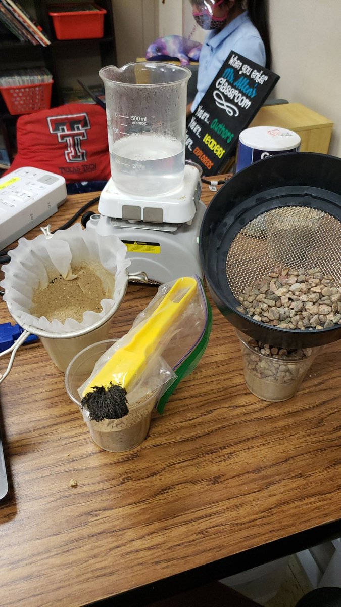 Sciencebyshelby's tweet photo. This week we discussed mixtures! We created and separated mixtures! https://t.co/b8EkhvDzPR