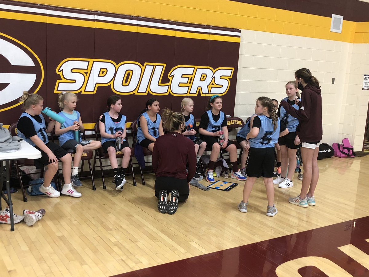 SpoilersGirls's tweet image. 1st Tournament for these Lil Spoilers!  Fun to See Them Hit It For the 1st Time!  👊🏀#CelebrateTheSmallStuff #RoundBallFun